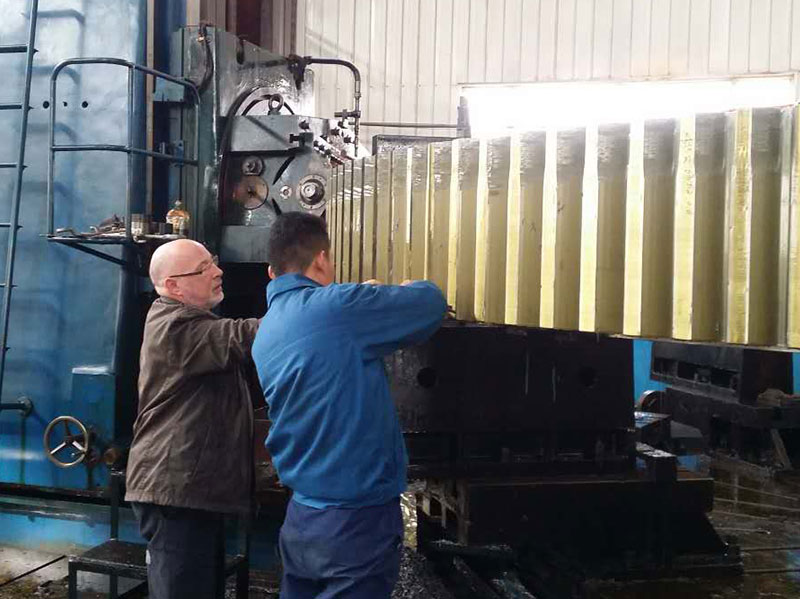 Experienced Testing Stuff Of Customized Heavy Equipment and Machinery
