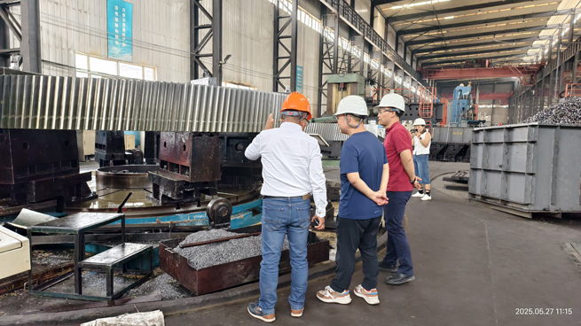 peruvian clients visit citic ic luoyang heavy machinery and praise its strength and quality control 3