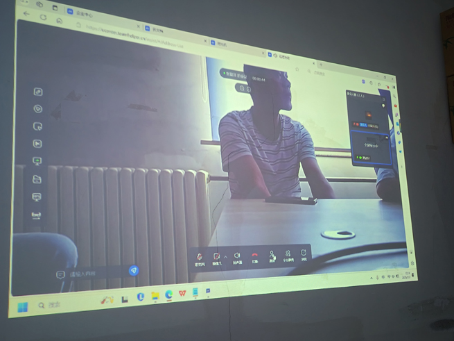 ar smart glasses the revolutionary force for safety and efficiency in mining heavy machinery 1